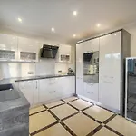 Frgk Contemporaine Independant Piscine, Calme Vue Degagee * Le Cannet
